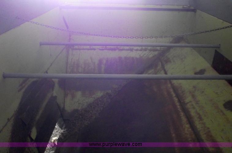 image for item 5473 350 bushel gravity wagon