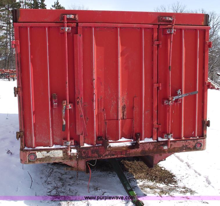 image for item 5474 20' Scott truck box