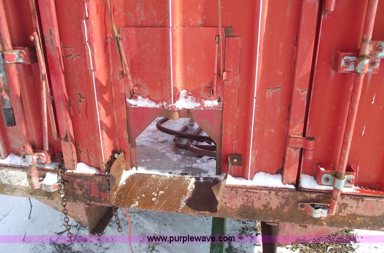 image for item 5474 20' Scott truck box