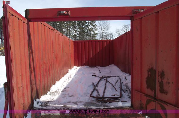 image for item 5474 20' Scott truck box