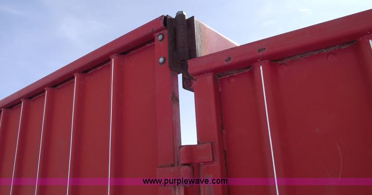 image for item 5474 20' Scott truck box