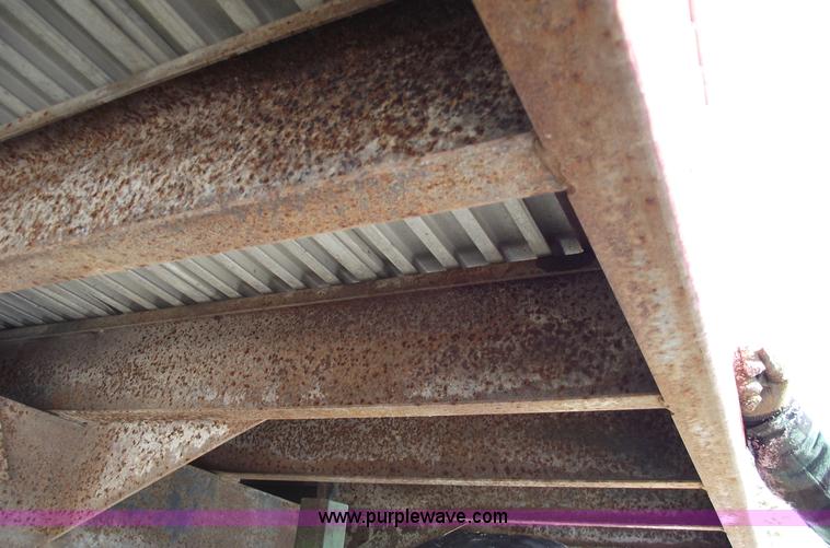 image for item 5474 20' Scott truck box