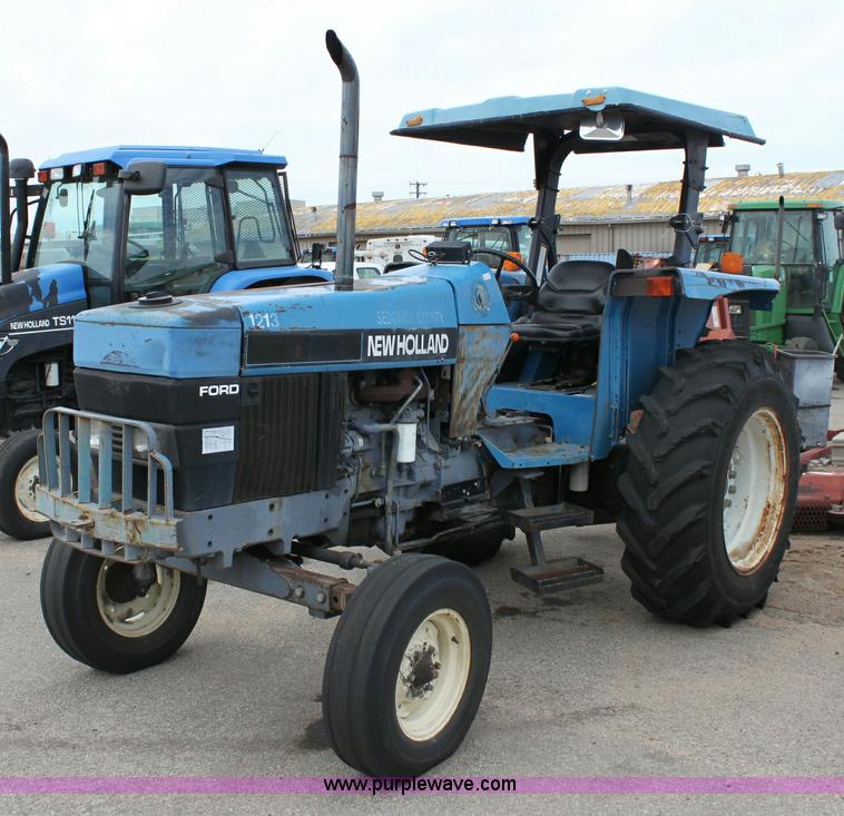 image for item 6513 New Holland tractor