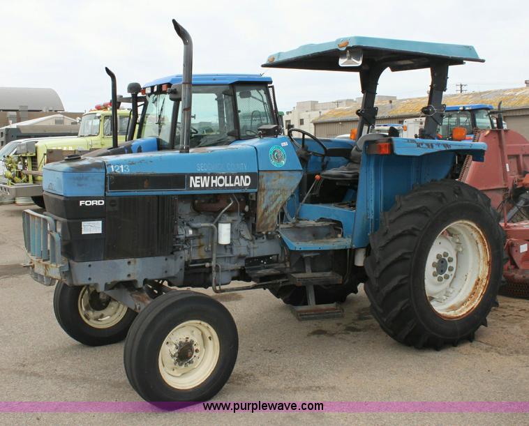 image for item 6513 New Holland tractor
