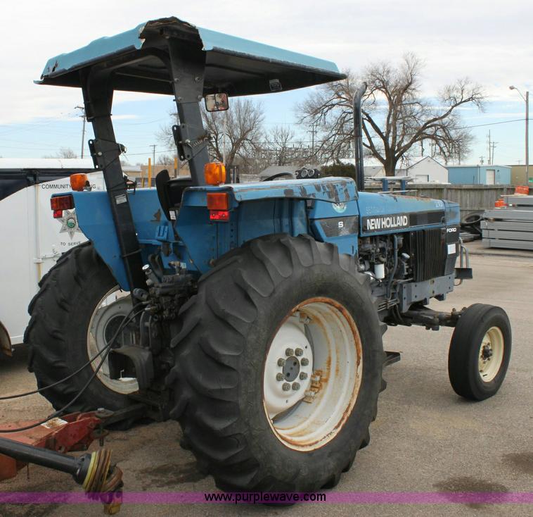 image for item 6513 New Holland tractor