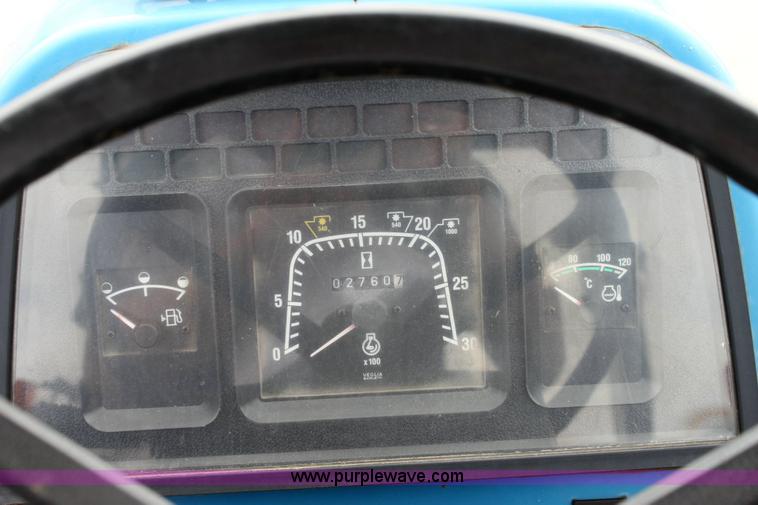 image for item 6513 New Holland tractor