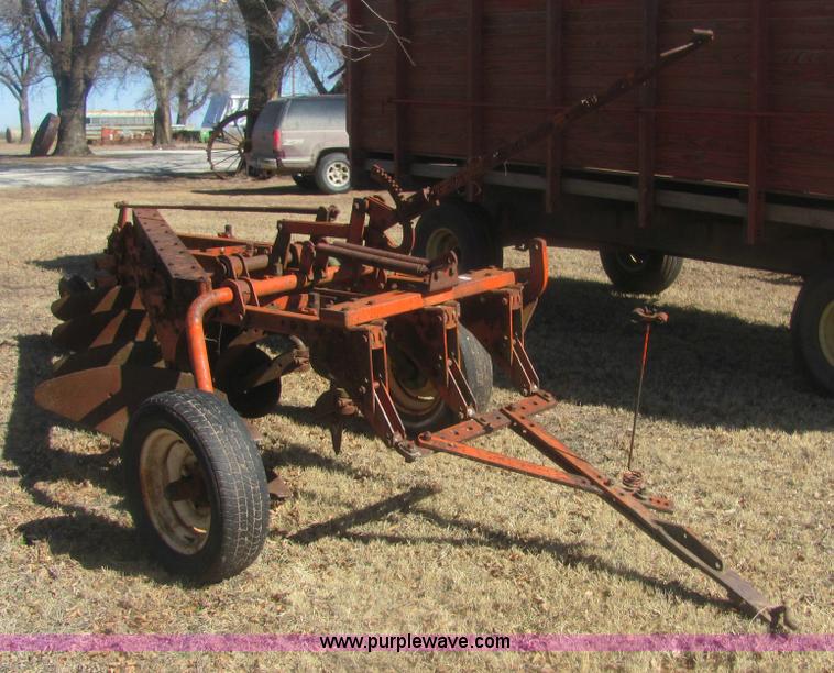 image for item 6920 Case 414 plow