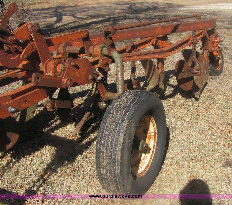 image for item 6920 Case 414 plow