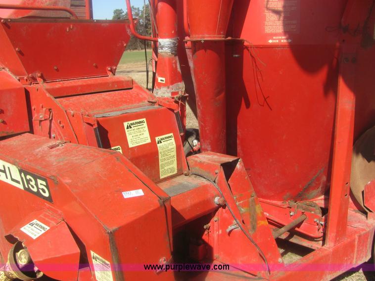 image for item 6923 Gehl 135 feed grinder/mixer