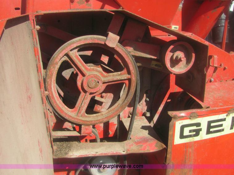 image for item 6923 Gehl 135 feed grinder/mixer