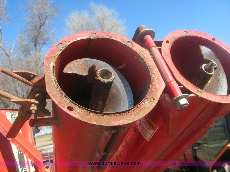 image for item 6923 Gehl 135 feed grinder/mixer