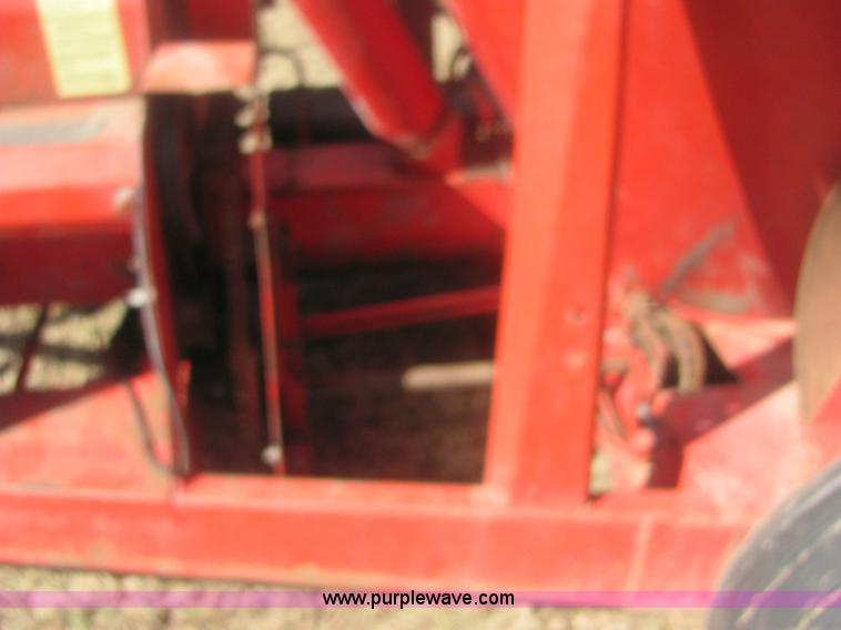 image for item 6923 Gehl 135 feed grinder/mixer