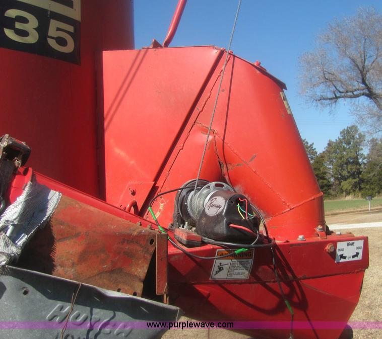 image for item 6923 Gehl 135 feed grinder/mixer