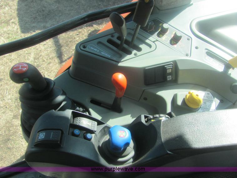 image for item 6924 2002 AGCO RT115 MFWD tractor