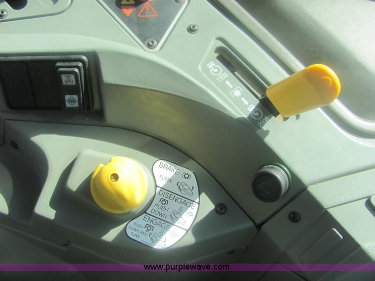 image for item 6924 2002 AGCO RT115 MFWD tractor