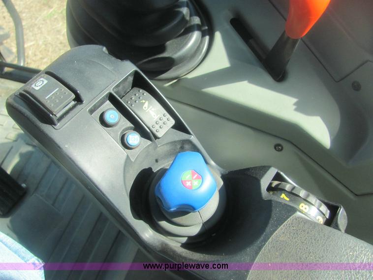 image for item 6924 2002 AGCO RT115 MFWD tractor