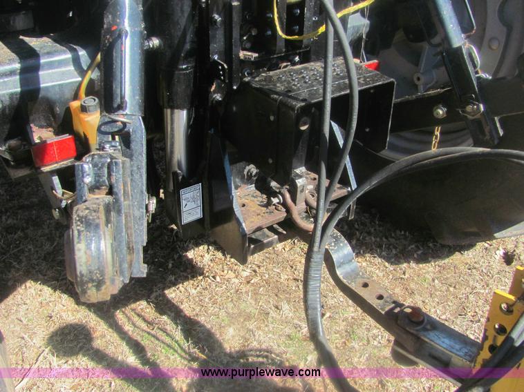 image for item 6924 2002 AGCO RT115 MFWD tractor