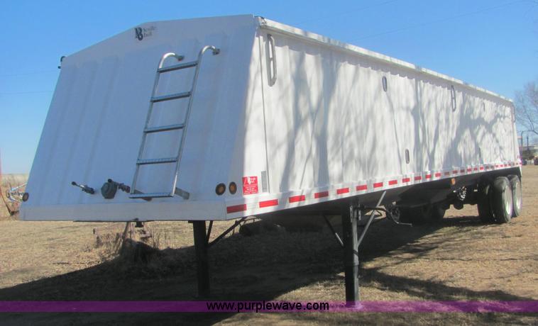 image for item 6926 2011 Neville double hopper grain trailer