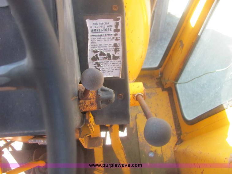 image for item 6927 Minneapolis Moline G950 tractor