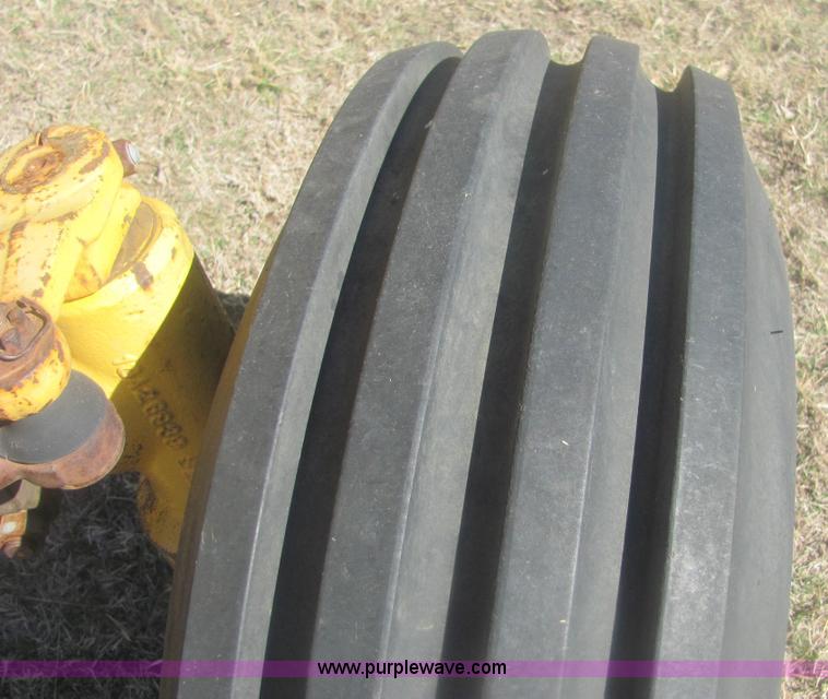 image for item 6927 Minneapolis Moline G950 tractor