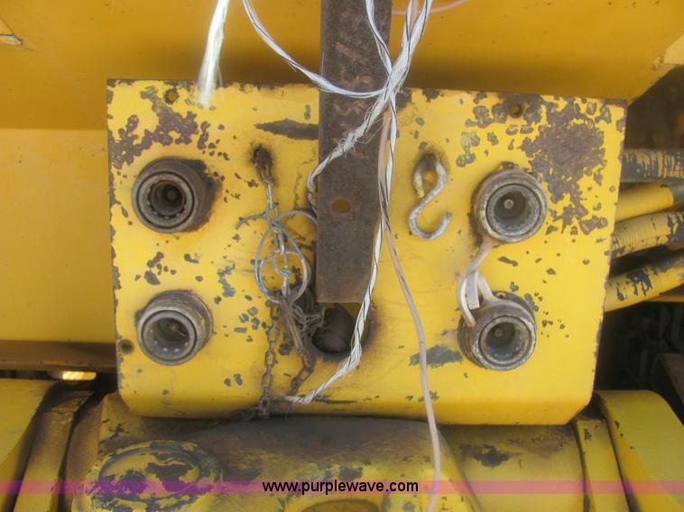 image for item 6927 Minneapolis Moline G950 tractor