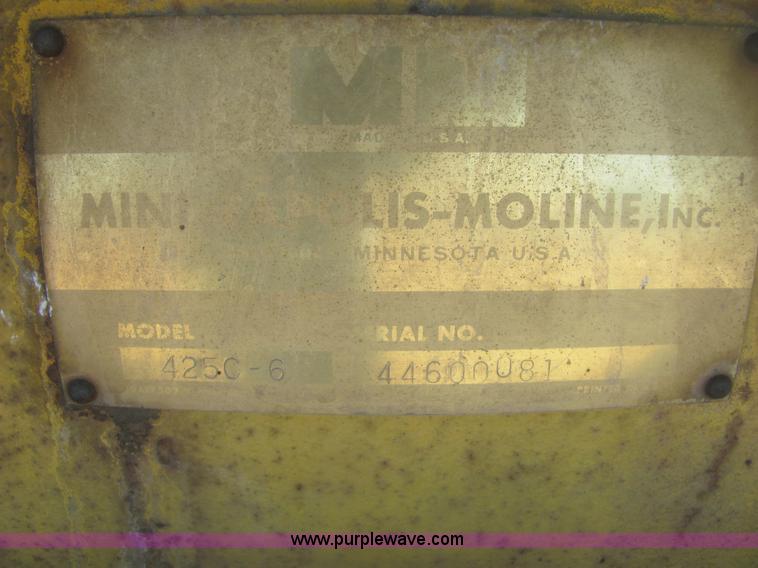 image for item 6927 Minneapolis Moline G950 tractor