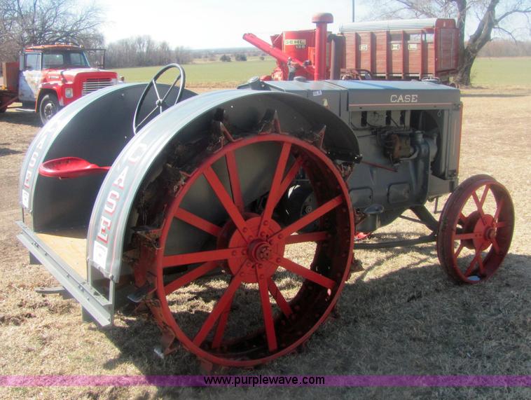 image for item 6929 Case L tractor