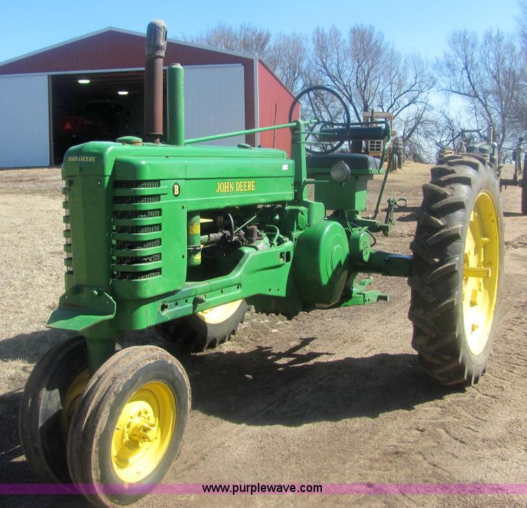 image for item 6930 John Deere B tractor