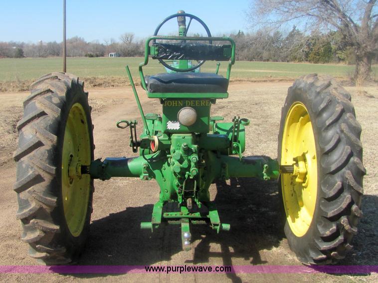 image for item 6930 John Deere B tractor