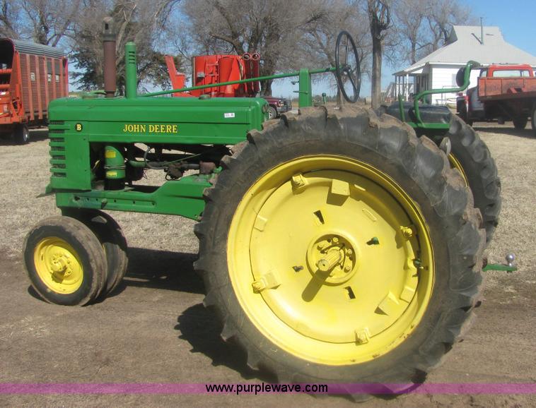 image for item 6930 John Deere B tractor
