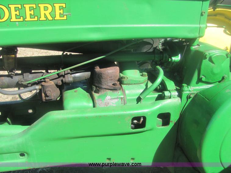 image for item 6930 John Deere B tractor