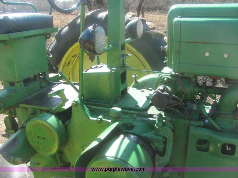 image for item 6930 John Deere B tractor