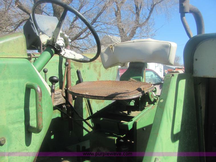 image for item 6931 Oliver 1850 tractor with loader