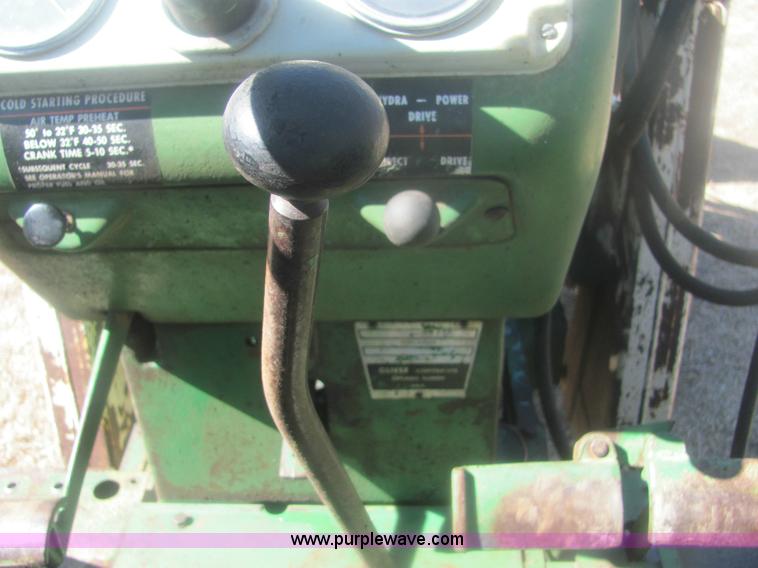 image for item 6931 Oliver 1850 tractor with loader