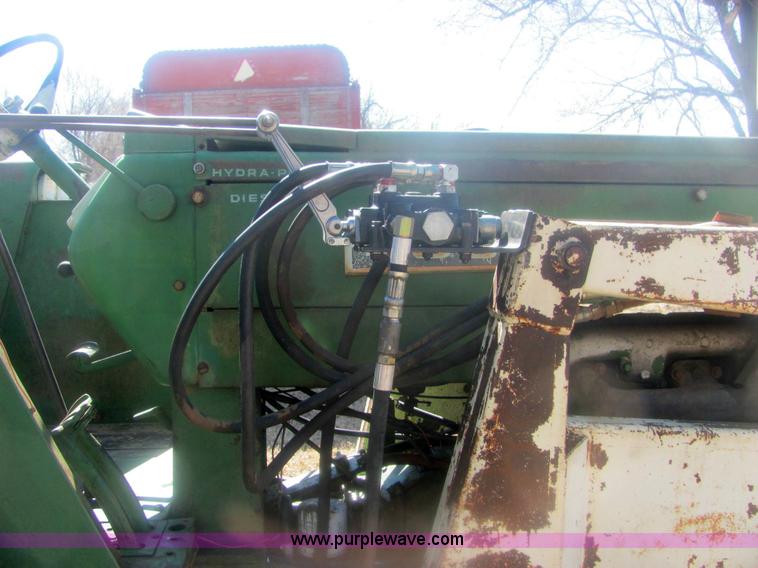 image for item 6931 Oliver 1850 tractor with loader