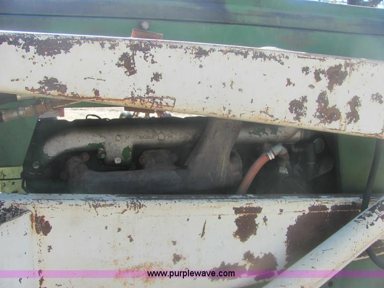 image for item 6931 Oliver 1850 tractor with loader