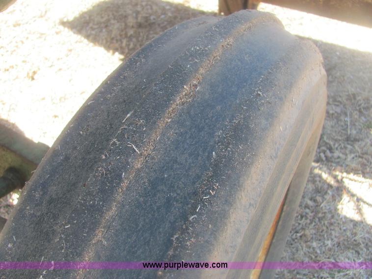 image for item 6931 Oliver 1850 tractor with loader