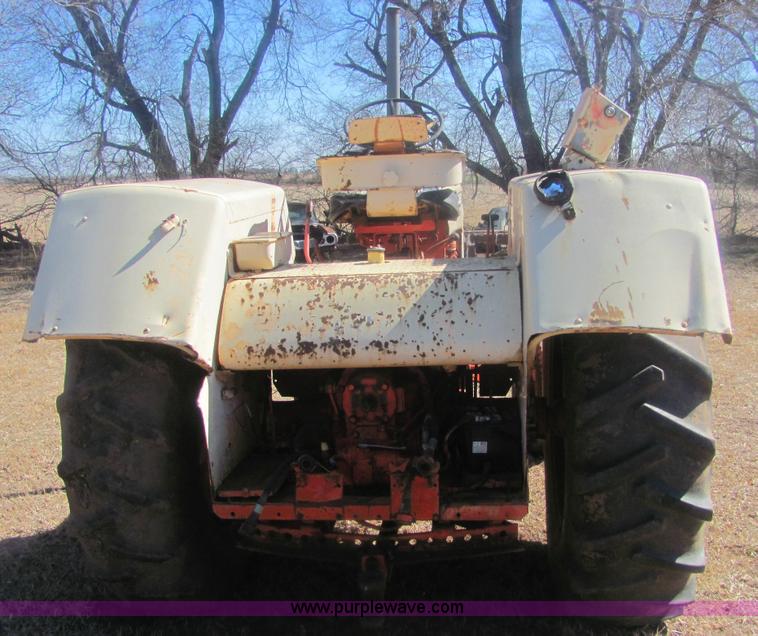 image for item 6932 Case 930 Comfort King tractor