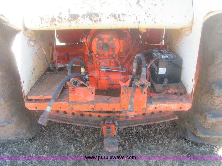 image for item 6932 Case 930 Comfort King tractor