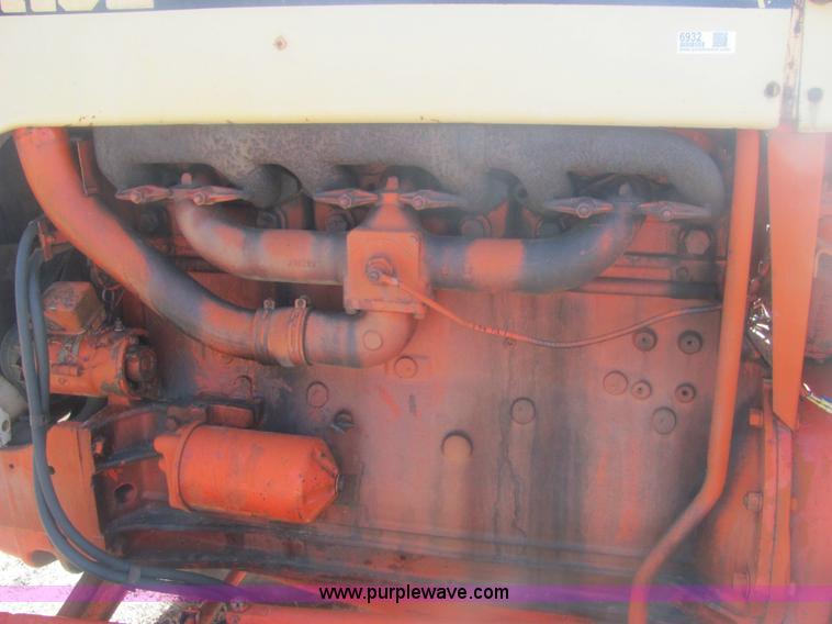 image for item 6932 Case 930 Comfort King tractor