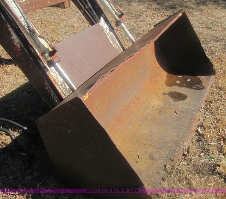 image for item 6933 GB 800 loader