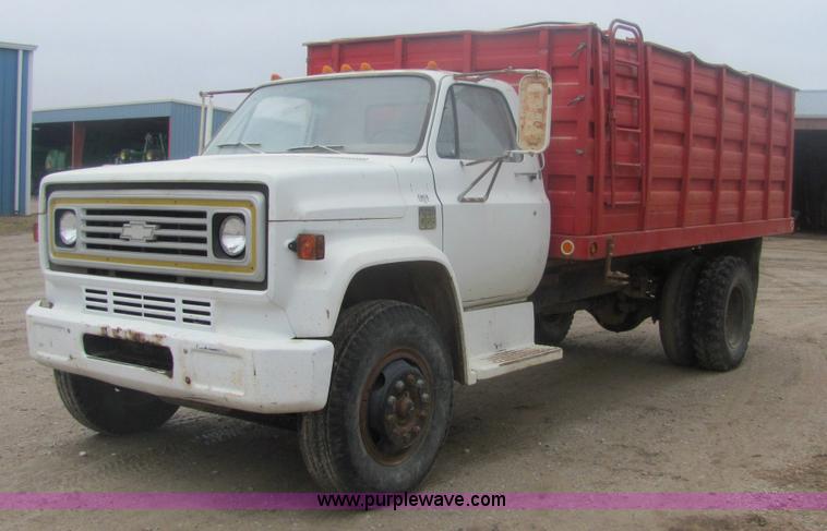 image for item 6955 1978 Chevrolet C65 dump truck