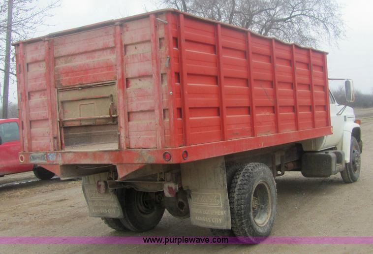 image for item 6955 1978 Chevrolet C65 dump truck