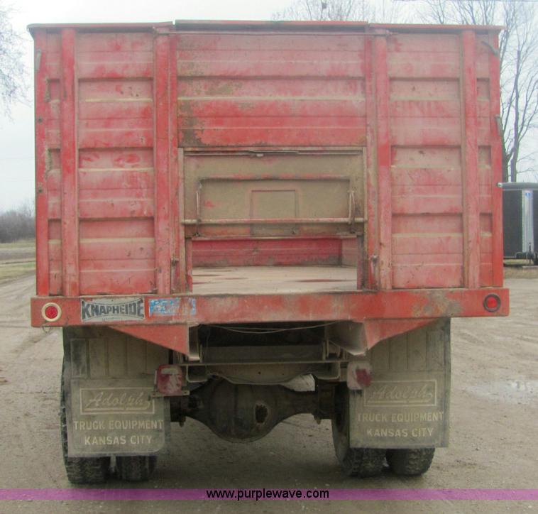 image for item 6955 1978 Chevrolet C65 dump truck