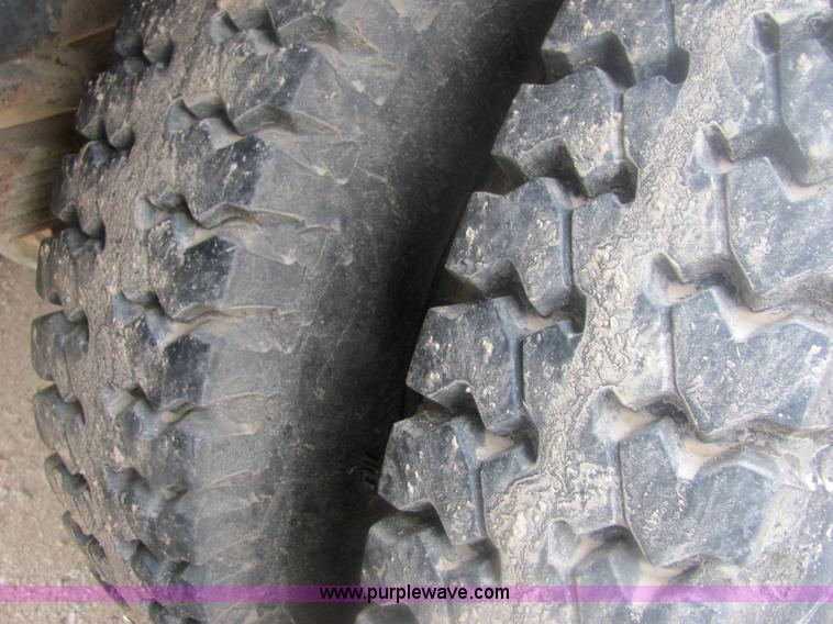 image for item 6955 1978 Chevrolet C65 dump truck