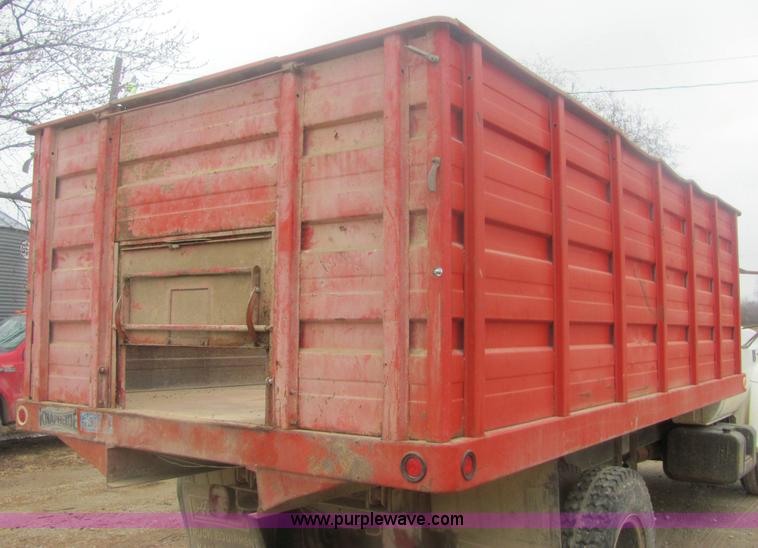 image for item 6955 1978 Chevrolet C65 dump truck