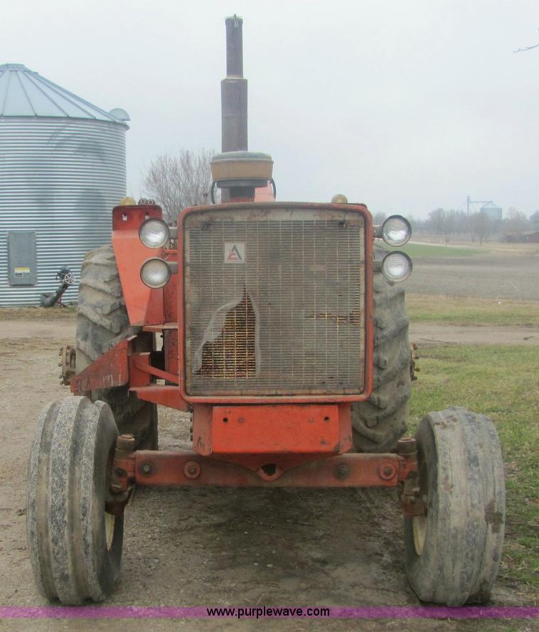 image for item 6956 Allis Chalmers 220 tractor