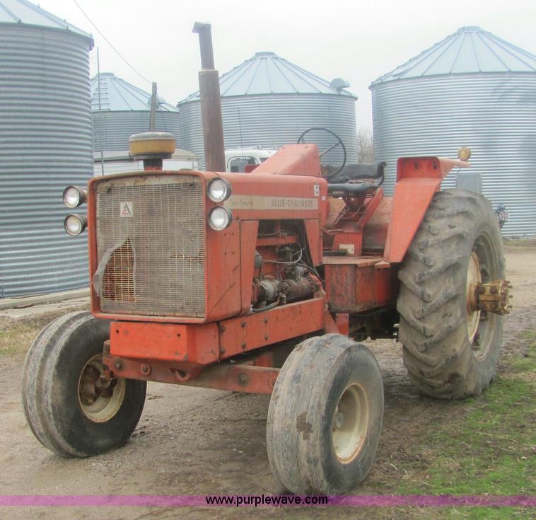 image for item 6956 Allis Chalmers 220 tractor