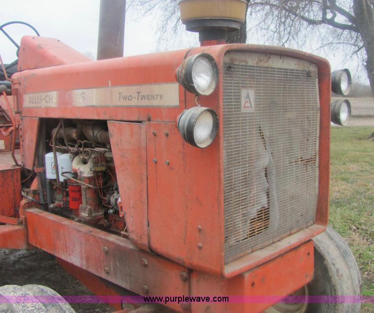 image for item 6956 Allis Chalmers 220 tractor