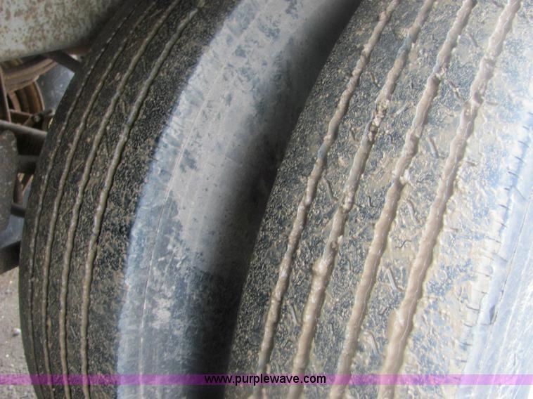 image for item 6957 1993 Timpte Super Hopper 40' grain trailer